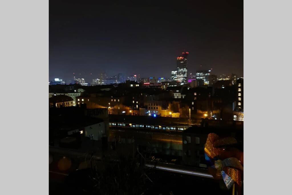 R O M A N T I C City View By Kato คาโตวีตเซ ภายนอก รูปภาพ